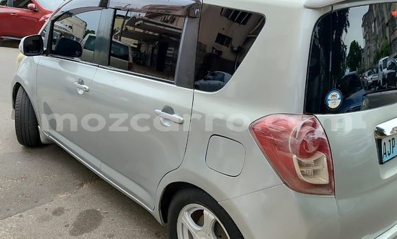 Comprar Usado Toyota Ractis Prata Carro em Maputo em Maputo Comprar Usado Toyota Ractis Prata Carro em Maputo em Maputo