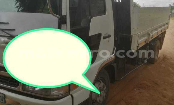 Comprar Usado Toyota 4Runner Branco Carro em Maputo em Maputo Comprar Usado Toyota 4Runner Branco Carro em Maputo em Maputo