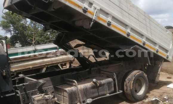 Comprar Usado Toyota 4Runner Branco Carro em Maputo em Maputo Comprar Usado Toyota 4Runner Branco Carro em Maputo em Maputo