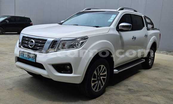 Nunua Ilio tumika Nissan Navara Nyeupe Gari ndani ya Maputo nchini Maputo