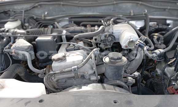 Nunua Ilio tumika Toyota Land Cruiser Prado Fedha Gari ndani ya Maputo nchini Maputo Nunua Ilio tumika Toyota Land Cruiser Prado Fedha Gari ndani ya Maputo nchini Maputo