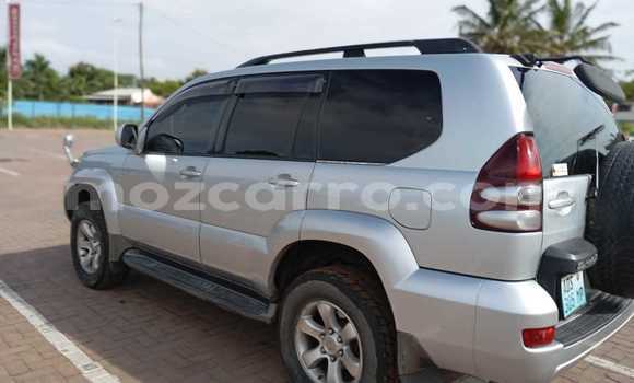 Nunua Ilio tumika Toyota Land Cruiser Prado Fedha Gari ndani ya Maputo nchini Maputo Nunua Ilio tumika Toyota Land Cruiser Prado Fedha Gari ndani ya Maputo nchini Maputo