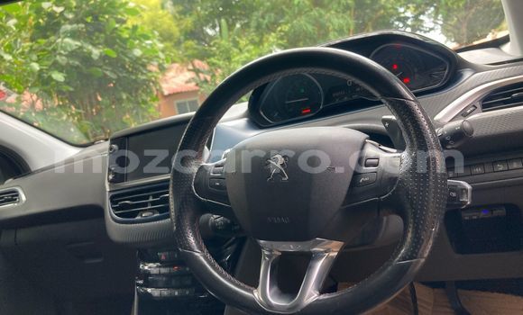 Nunua Ilio tumika Peugeot 208 Bluu Gari ndani ya Maputo nchini Maputo Nunua Ilio tumika Peugeot 208 Bluu Gari ndani ya Maputo nchini Maputo