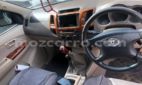 Nunua Ilio tumika Toyota Hilux Nyeupe Gari ndani ya Maputo nchini Maputo Nunua Ilio tumika Toyota Hilux Nyeupe Gari ndani ya Maputo nchini Maputo