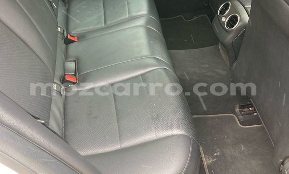 Buy Used Mercedes-Benz C-Classe White Car in Maputo in Maputo Buy Used Mercedes-Benz C-Classe White Car in Maputo in Maputo