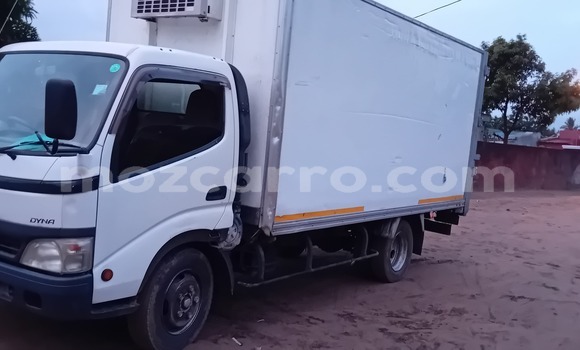 Comprar Usado Toyota Dyna Branco Carro em Maputo em Maputo Comprar Usado Toyota Dyna Branco Carro em Maputo em Maputo