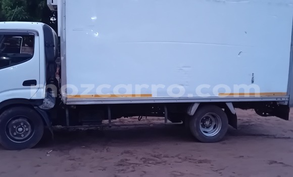Buy Used Toyota Dyna White Car in Maputo in Maputo Buy Used Toyota Dyna White Car in Maputo in Maputo
