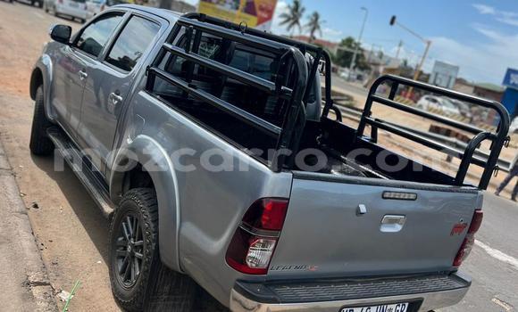 Tenga Tsaru Toyota Hilux Zvimwe Mota in Maputo in Maputo Tenga Tsaru Toyota Hilux Zvimwe Mota in Maputo in Maputo