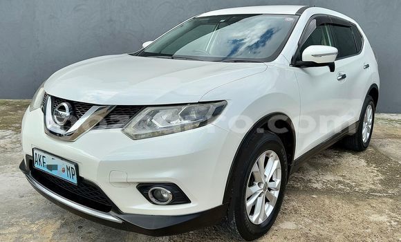 Comprar Novo Nissan X-Trail Branco Carro em Maputo em Maputo Comprar Novo Nissan X-Trail Branco Carro em Maputo em Maputo