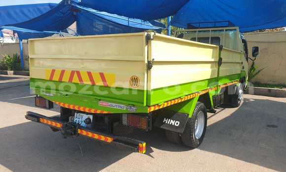 Nunua Ilio tumika Toyota Dyna Kijani Gari ndani ya Maputo nchini Maputo Nunua Ilio tumika Toyota Dyna Kijani Gari ndani ya Maputo nchini Maputo