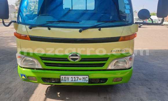 Nunua Ilio tumika Toyota Dyna Kijani Gari ndani ya Maputo nchini Maputo Nunua Ilio tumika Toyota Dyna Kijani Gari ndani ya Maputo nchini Maputo