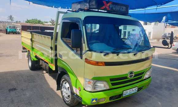 Nunua Ilio tumika Toyota Dyna Kijani Gari ndani ya Maputo nchini Maputo Nunua Ilio tumika Toyota Dyna Kijani Gari ndani ya Maputo nchini Maputo