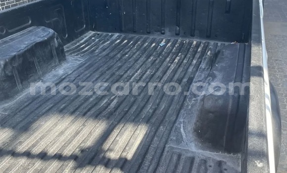 Nunua Ilio tumika Nissan Hardbody Nyeupe Gari ndani ya Maputo nchini Maputo Nunua Ilio tumika Nissan Hardbody Nyeupe Gari ndani ya Maputo nchini Maputo