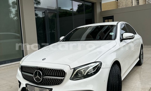 Buy Used Mercedes-Benz E-Classe White Car in Maputo in Maputo Buy Used Mercedes-Benz E-Classe White Car in Maputo in Maputo