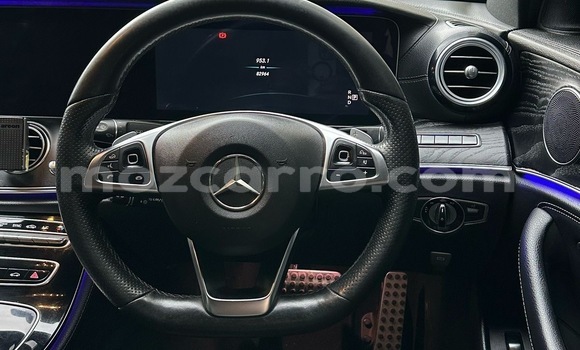 Buy Used Mercedes-Benz E-Classe White Car in Maputo in Maputo Buy Used Mercedes-Benz E-Classe White Car in Maputo in Maputo