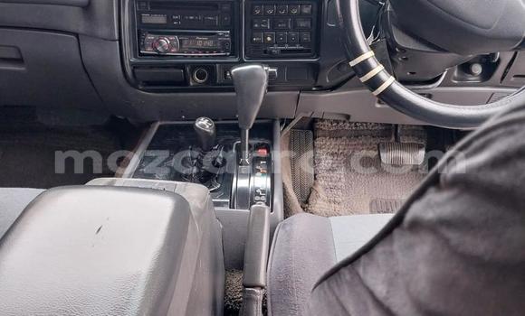 Nunua Ilio tumika Toyota Land Cruiser Kijani Gari ndani ya Maputo nchini Maputo Nunua Ilio tumika Toyota Land Cruiser Kijani Gari ndani ya Maputo nchini Maputo