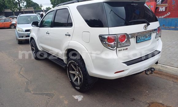 Nunua Ilio tumika Toyota Fortuner Nyeupe Gari ndani ya Maputo nchini Maputo Nunua Ilio tumika Toyota Fortuner Nyeupe Gari ndani ya Maputo nchini Maputo
