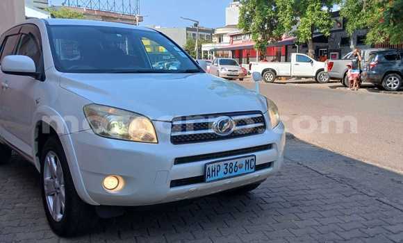 Buy Used Toyota RAV4 White Car in Maputo in Maputo Buy Used Toyota RAV4 White Car in Maputo in Maputo