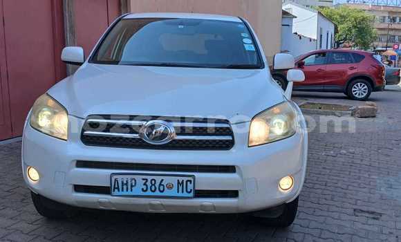 Buy Used Toyota RAV4 White Car in Maputo in Maputo Buy Used Toyota RAV4 White Car in Maputo in Maputo