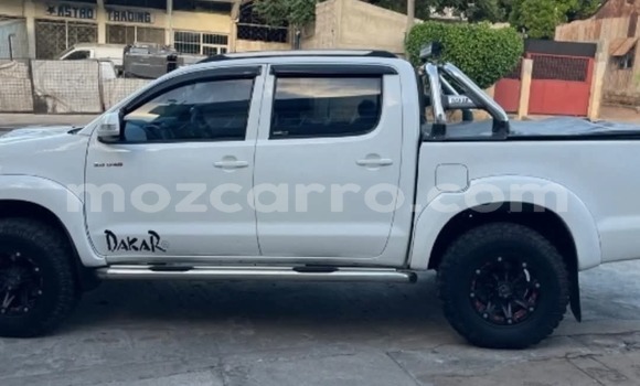 Buy Used Toyota Hilux White Car in Maputo in Maputo Buy Used Toyota Hilux White Car in Maputo in Maputo