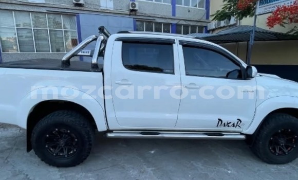 Buy Used Toyota Hilux White Car in Maputo in Maputo Buy Used Toyota Hilux White Car in Maputo in Maputo
