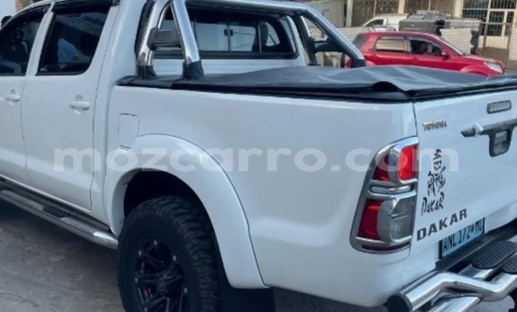 Buy Used Toyota Hilux White Car in Maputo in Maputo Buy Used Toyota Hilux White Car in Maputo in Maputo