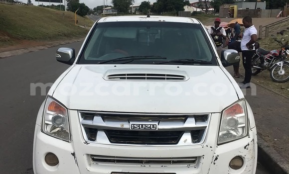 Buy Used Isuzu KB White Car in Maputo in Maputo Buy Used Isuzu KB White Car in Maputo in Maputo