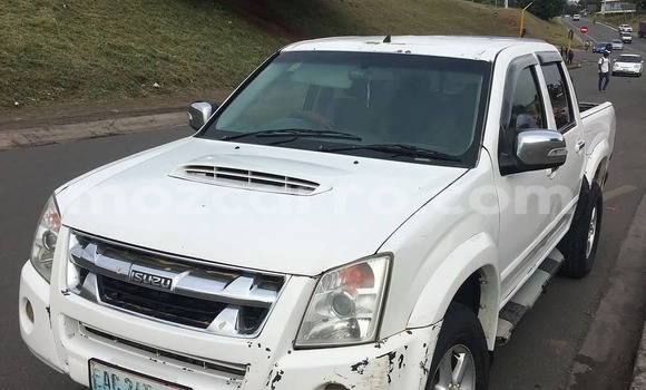 Buy Used Isuzu KB White Car in Maputo in Maputo Buy Used Isuzu KB White Car in Maputo in Maputo