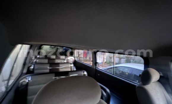 Comprar Usado Nissan Caravan Prata Carro em Maputo em Maputo Comprar Usado Nissan Caravan Prata Carro em Maputo em Maputo