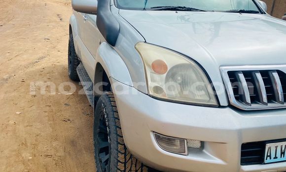 Nunua Ilio tumika Toyota Land Cruiser Prado Nyingine Gari ndani ya Maputo nchini Maputo Nunua Ilio tumika Toyota Land Cruiser Prado Nyingine Gari ndani ya Maputo nchini Maputo