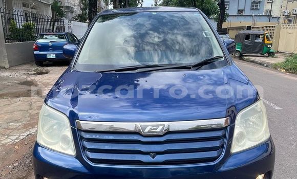 Comprar Usado Toyota Noah Azul Carro em Maputo em Maputo Comprar Usado Toyota Noah Azul Carro em Maputo em Maputo