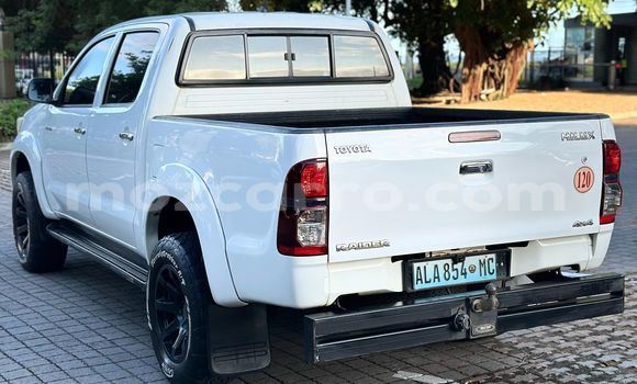 Tenga Tsaru Toyota Hilux Chena Mota in Maputo in Maputo Tenga Tsaru Toyota Hilux Chena Mota in Maputo in Maputo