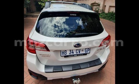 Comprar Usado Subaru Outback Branco Carro em Maputo em Maputo Comprar Usado Subaru Outback Branco Carro em Maputo em Maputo