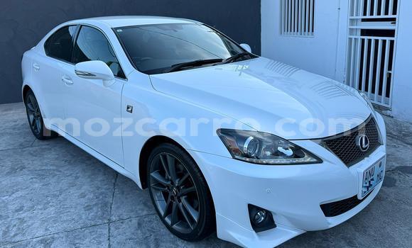 Nunua Mpya Lexus IS Nyeupe Gari ndani ya Maputo nchini Maputo