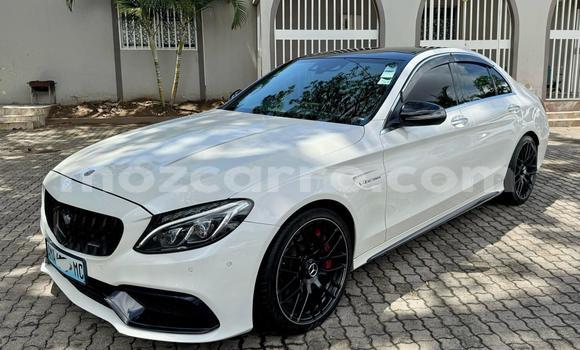 Nunua Mpya Mercedes‒Benz C-Class Nyeupe Gari ndani ya Maputo nchini Maputo