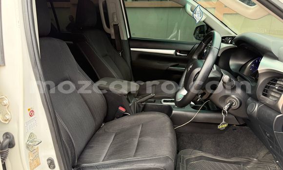 Tenga Itsva Toyota Hiluxe Revo Chena Mota in Maputo in Maputo Tenga Itsva Toyota Hiluxe Revo Chena Mota in Maputo in Maputo