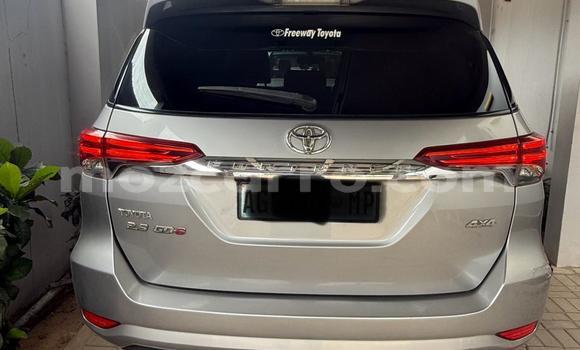 Nunua Ilio tumika Toyota Fortuner Nyingine Gari ndani ya Maputo nchini Maputo Nunua Ilio tumika Toyota Fortuner Nyingine Gari ndani ya Maputo nchini Maputo