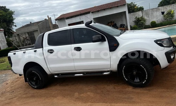 Tenga Tsaru Ford Ranger Chena Mota in Maputo in Maputo
