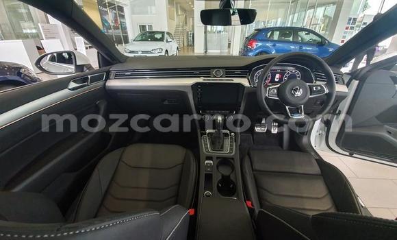 Comprar Usado Volkswagen Arteon Branco Carro em Maputo em Maputo Comprar Usado Volkswagen Arteon Branco Carro em Maputo em Maputo