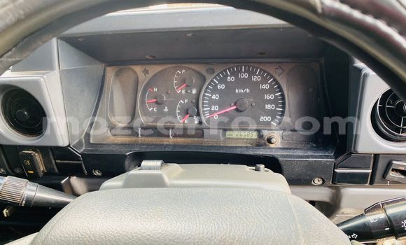 Nunua Ilio tumika Toyota Land Cruiser Nyeupe Gari ndani ya Maputo nchini Maputo Nunua Ilio tumika Toyota Land Cruiser Nyeupe Gari ndani ya Maputo nchini Maputo