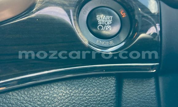 Nunua Ilio tumika Jeep Grand Cherokee Brown Gari ndani ya Maputo nchini Maputo Nunua Ilio tumika Jeep Grand Cherokee Brown Gari ndani ya Maputo nchini Maputo