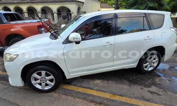 Comprar Usado Toyota Vanguard Branco Carro em Maputo em Maputo Comprar Usado Toyota Vanguard Branco Carro em Maputo em Maputo