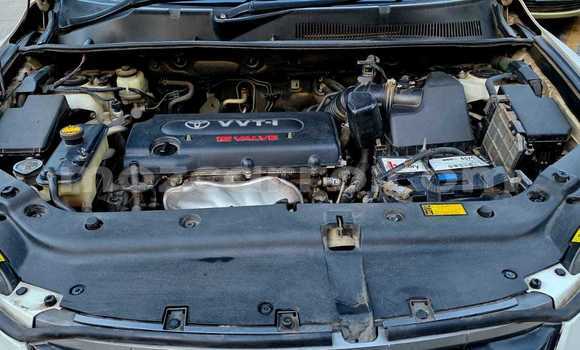 Comprar Usado Toyota Vanguard Branco Carro em Maputo em Maputo Comprar Usado Toyota Vanguard Branco Carro em Maputo em Maputo