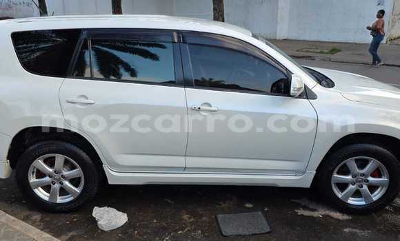 Comprar Usado Toyota Vanguard Branco Carro em Maputo em Maputo Comprar Usado Toyota Vanguard Branco Carro em Maputo em Maputo