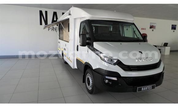 Comprar Usado IVECO Massif Branco Carro em Maputo em Maputo Comprar Usado IVECO Massif Branco Carro em Maputo em Maputo