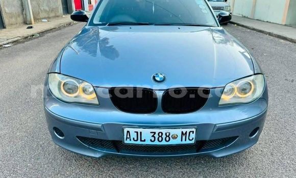 Comprar Usado BMW 1-Series Azul Carro em Maputo em Maputo