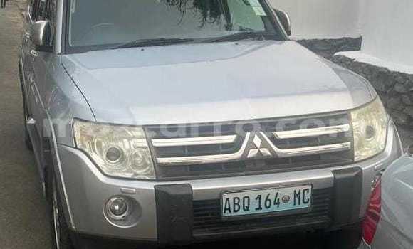 Comprar Usado Mitsubishi Pajero De outros Carro em Maputo em Maputo Comprar Usado Mitsubishi Pajero De outros Carro em Maputo em Maputo