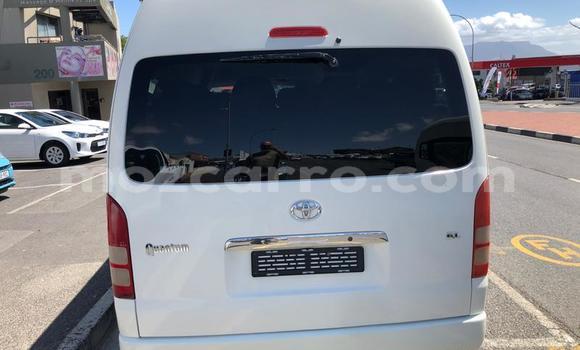 Comprar Usado IVECO Massif Branco Carro em Maputo em Maputo Comprar Usado IVECO Massif Branco Carro em Maputo em Maputo