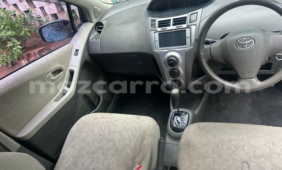 Comprar Usado Toyota Vitz Azul Carro em Maputo em Maputo Comprar Usado Toyota Vitz Azul Carro em Maputo em Maputo