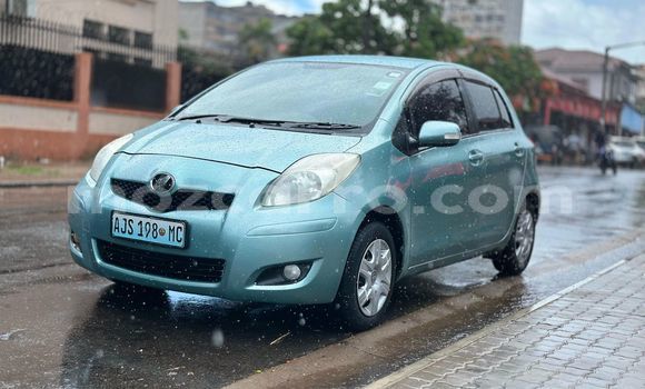 Comprar Usado Toyota Vitz Azul Carro em Maputo em Maputo Comprar Usado Toyota Vitz Azul Carro em Maputo em Maputo